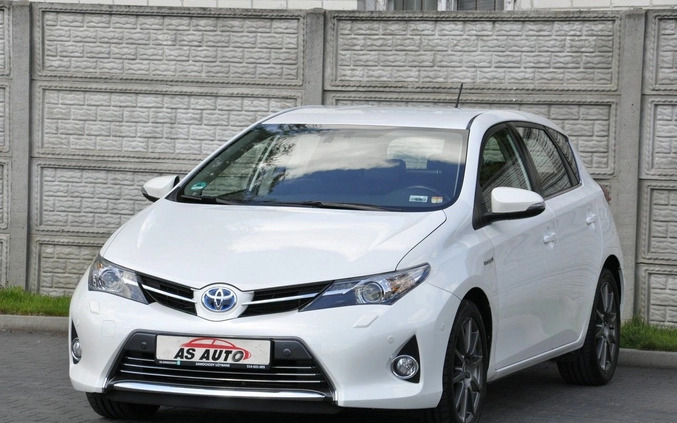 Toyota Auris cena 54900 przebieg: 102000, rok produkcji 2014 z Szczuczyn małe 781